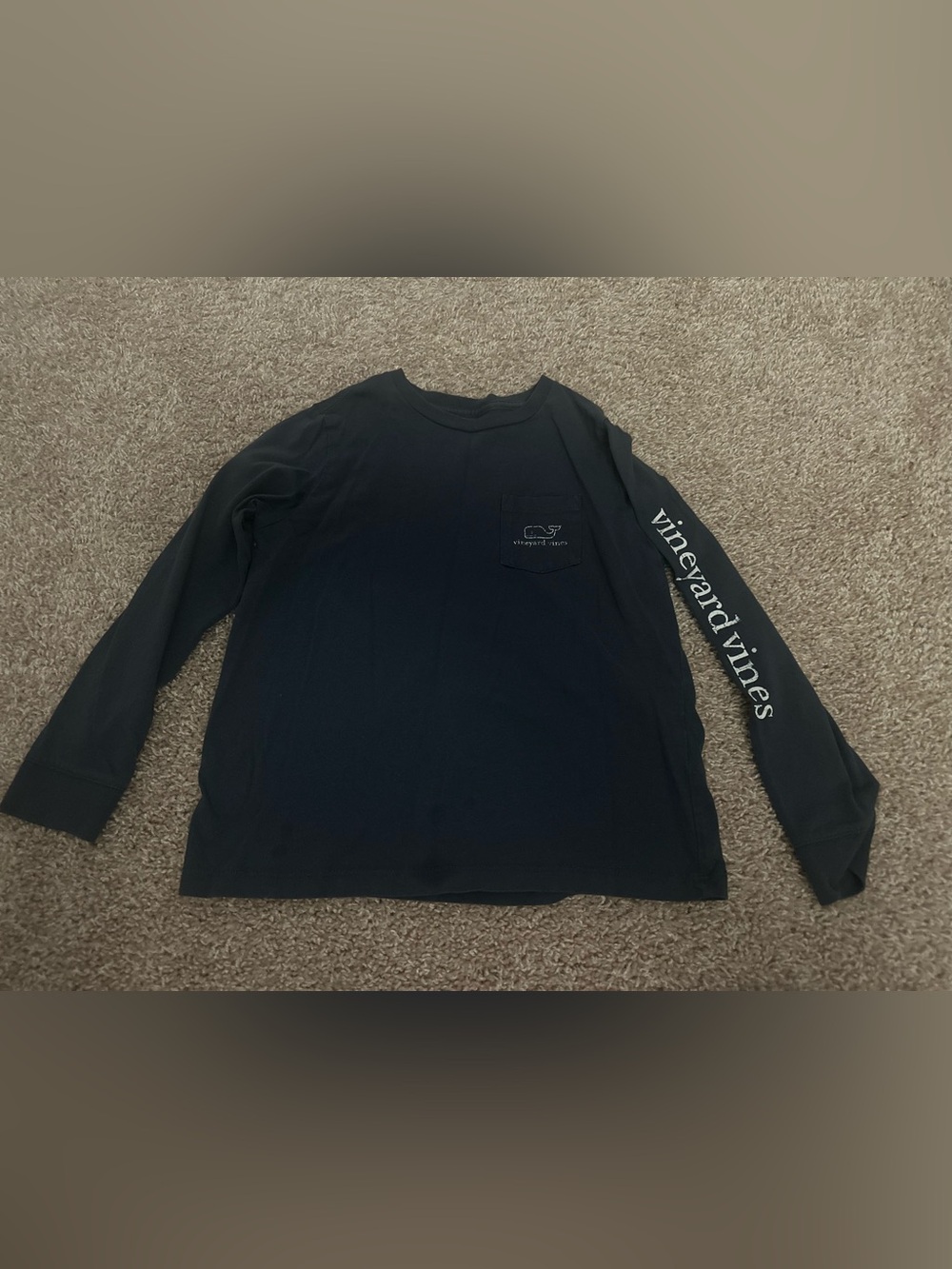 Vineyard Vines Long Sleeve Pocket Tee in Navy with Sleeve Logo